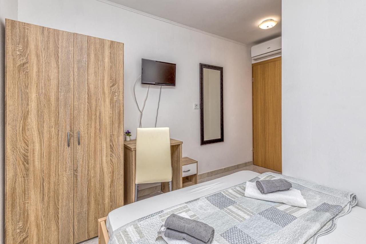 Rooms Vitoria On Joakim Square Poreč Dış mekan fotoğraf