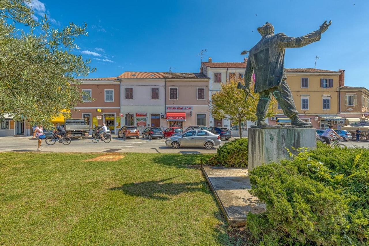 Rooms Vitoria On Joakim Square Poreč Dış mekan fotoğraf